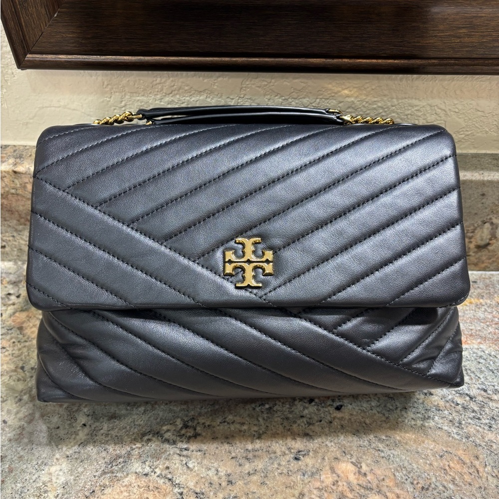Tory Burch Black and Gold Shoulder Bag with Quilted Design and Chain Strap